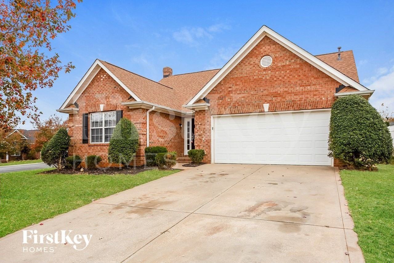 3407 Brickyard Ln - Photo 2 of 19