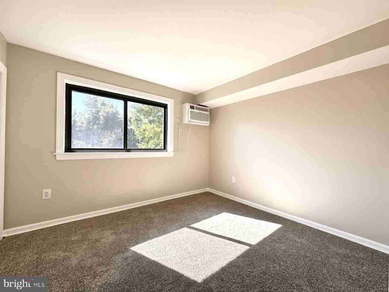 3103 Naylor Rd Se #203 - Photo 4 of 12