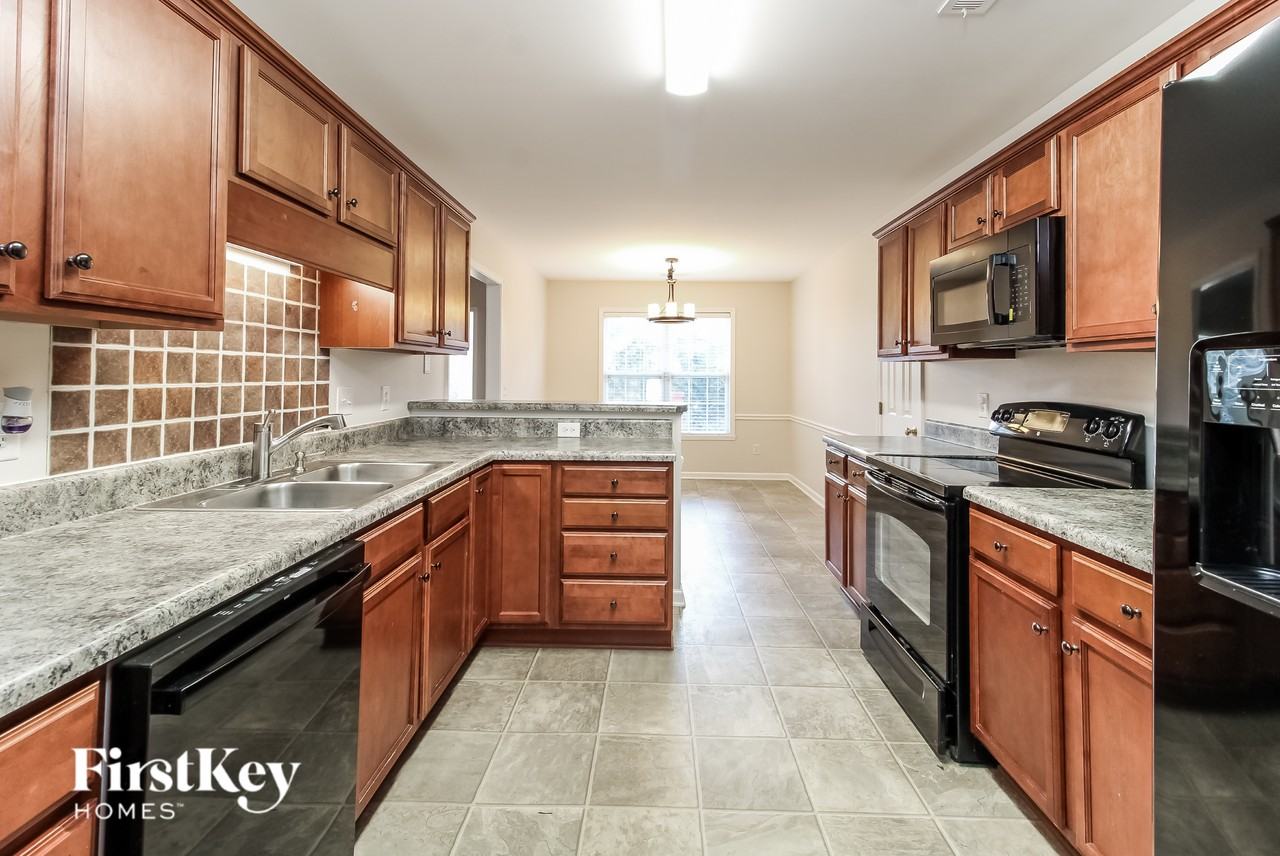 4526 Woodway Dr - Photo 5 of 15