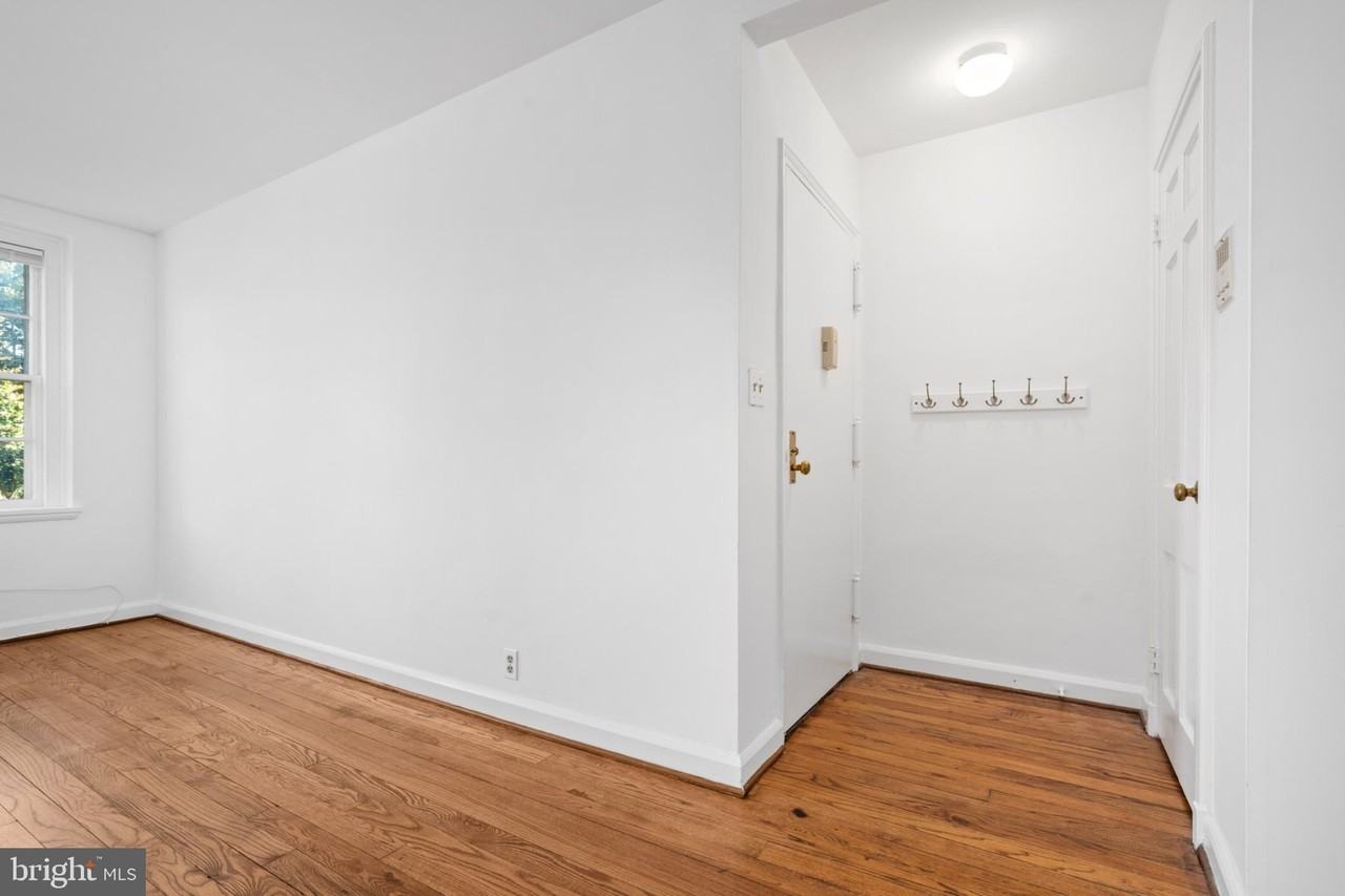3864 Porter St Nw #C363 - Photo 3 of 15
