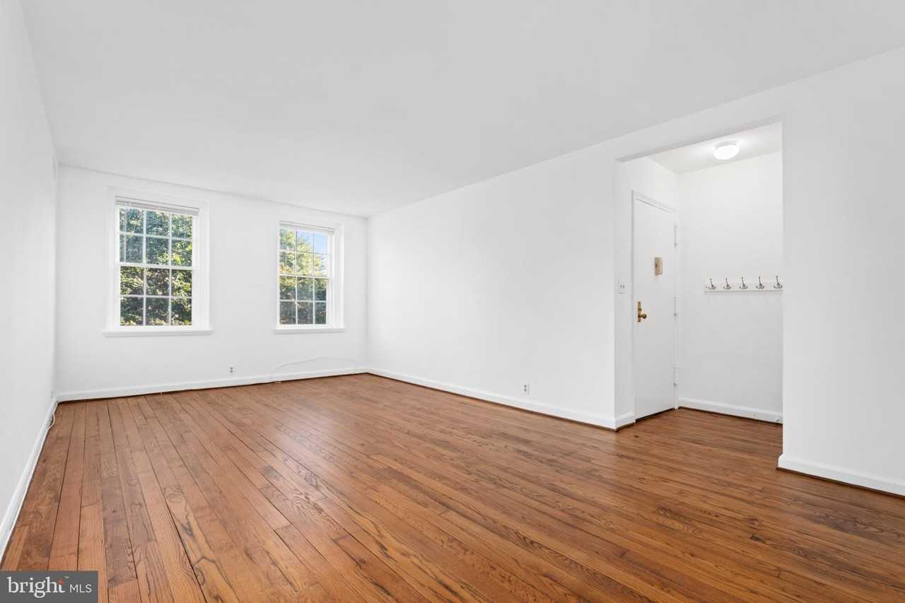3864 Porter St Nw #C363 - Photo 4 of 15