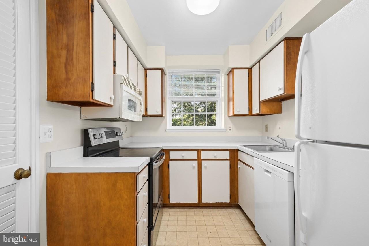 3864 Porter St Nw #C363 - Photo 7 of 15