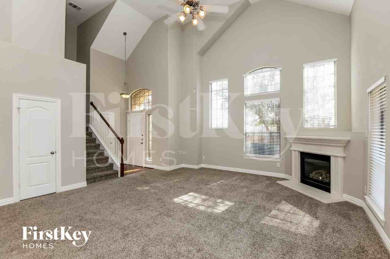 6935 Ponzano - Photo 2 of 14
