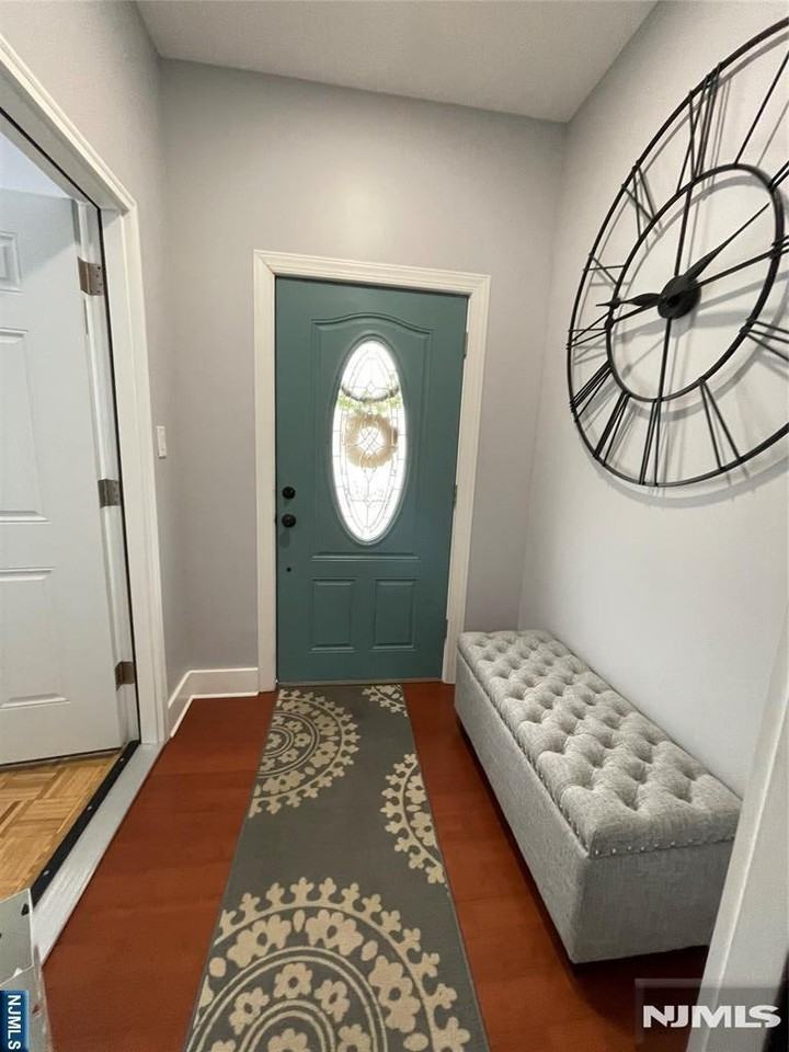 107 Kipp Ave - Photo 2 of 10