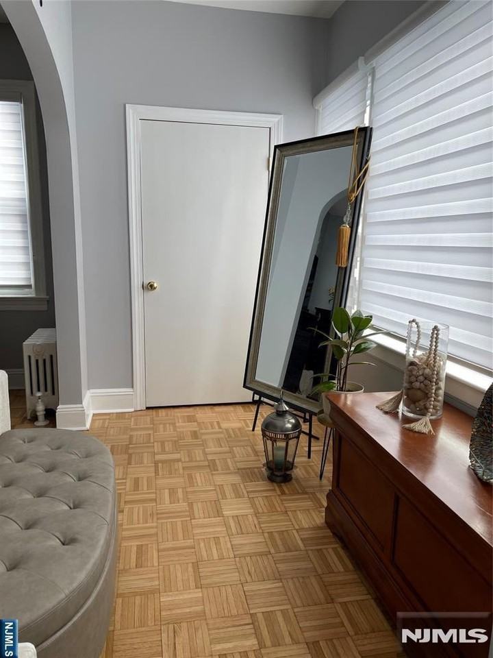 107 Kipp Ave - Photo 3 of 10