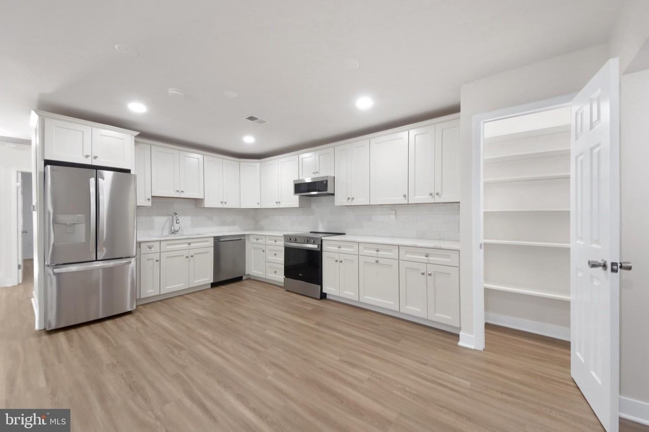 1746 Waldorf Ct - Photo 2 of 50