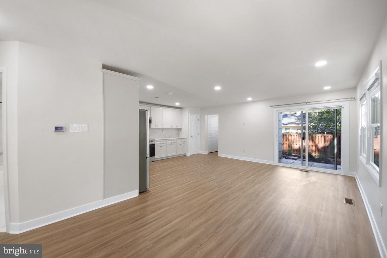 1746 Waldorf Ct - Photo 4 of 50