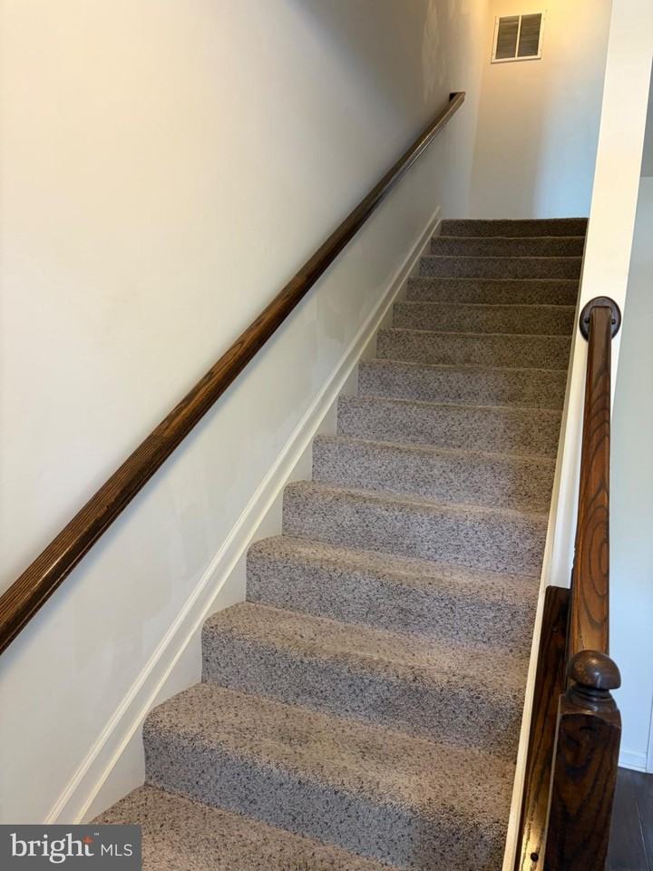 9523 Elizabeth Howe Ln - Photo 6 of 30