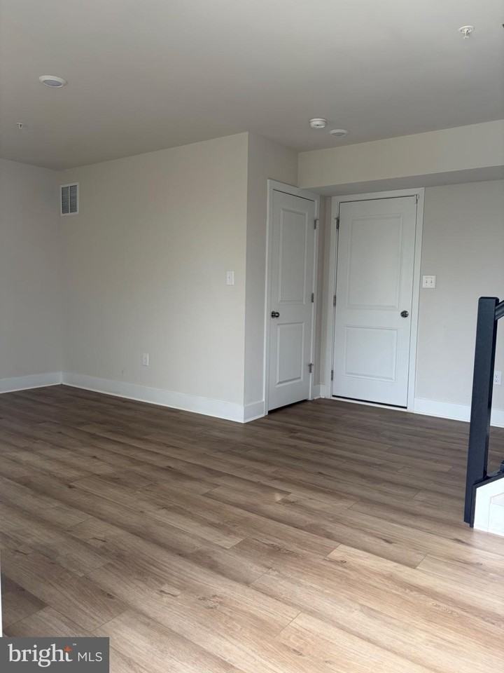 7618 Johnnycake Rd - Photo 3 of 29