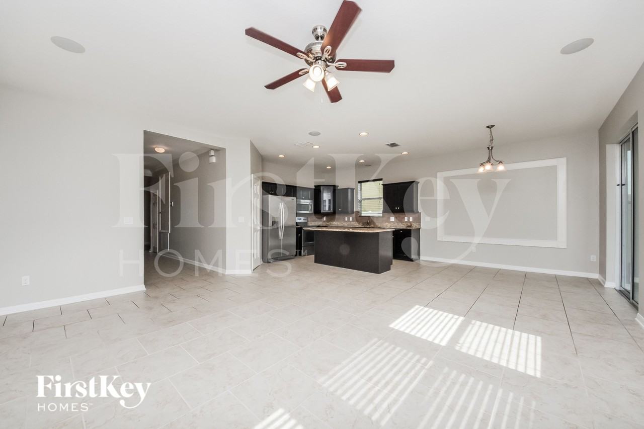 3558 Pixie Ln - Photo 3 of 16