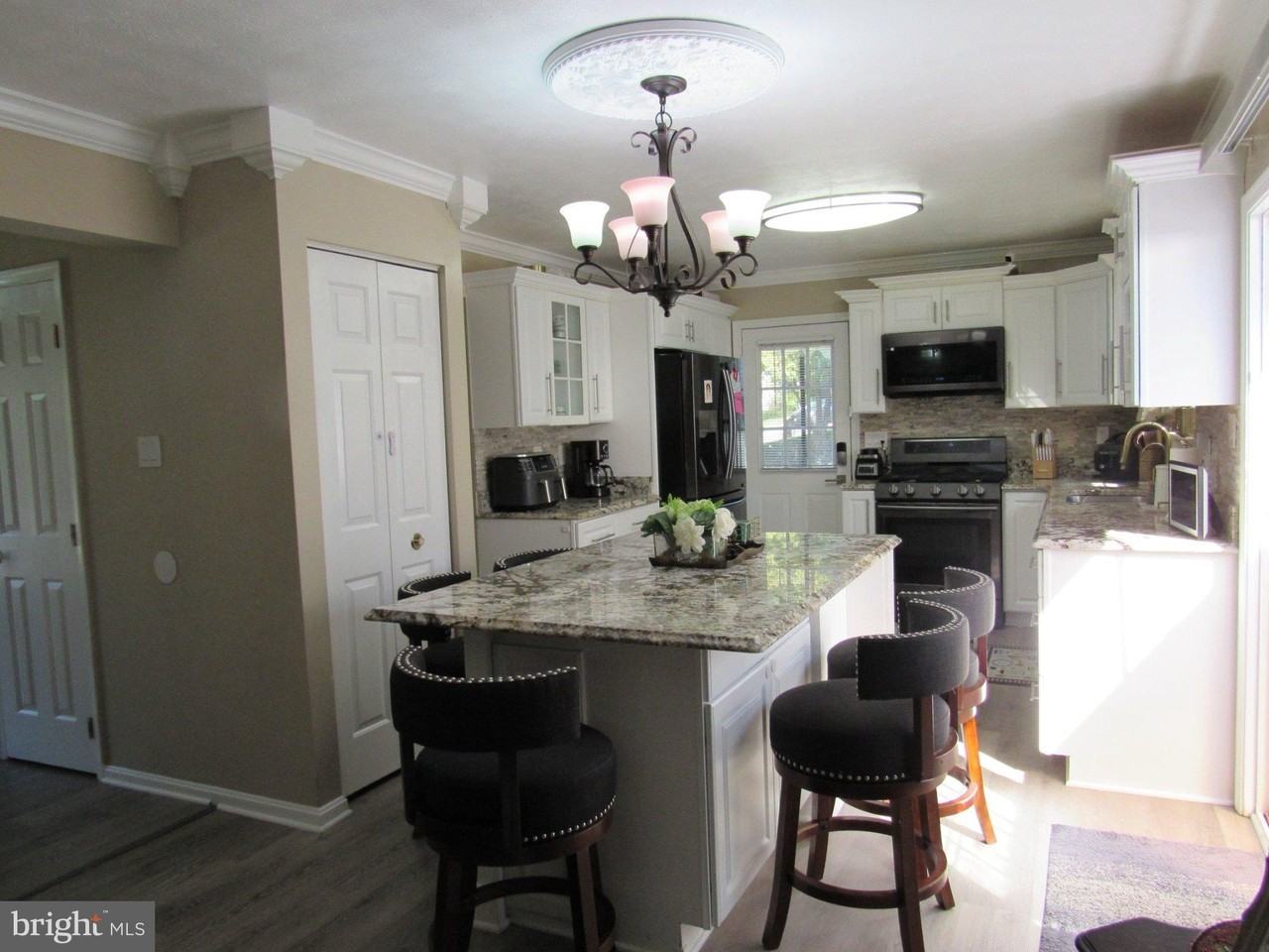 6592 Tydings Rd - Photo 5 of 11