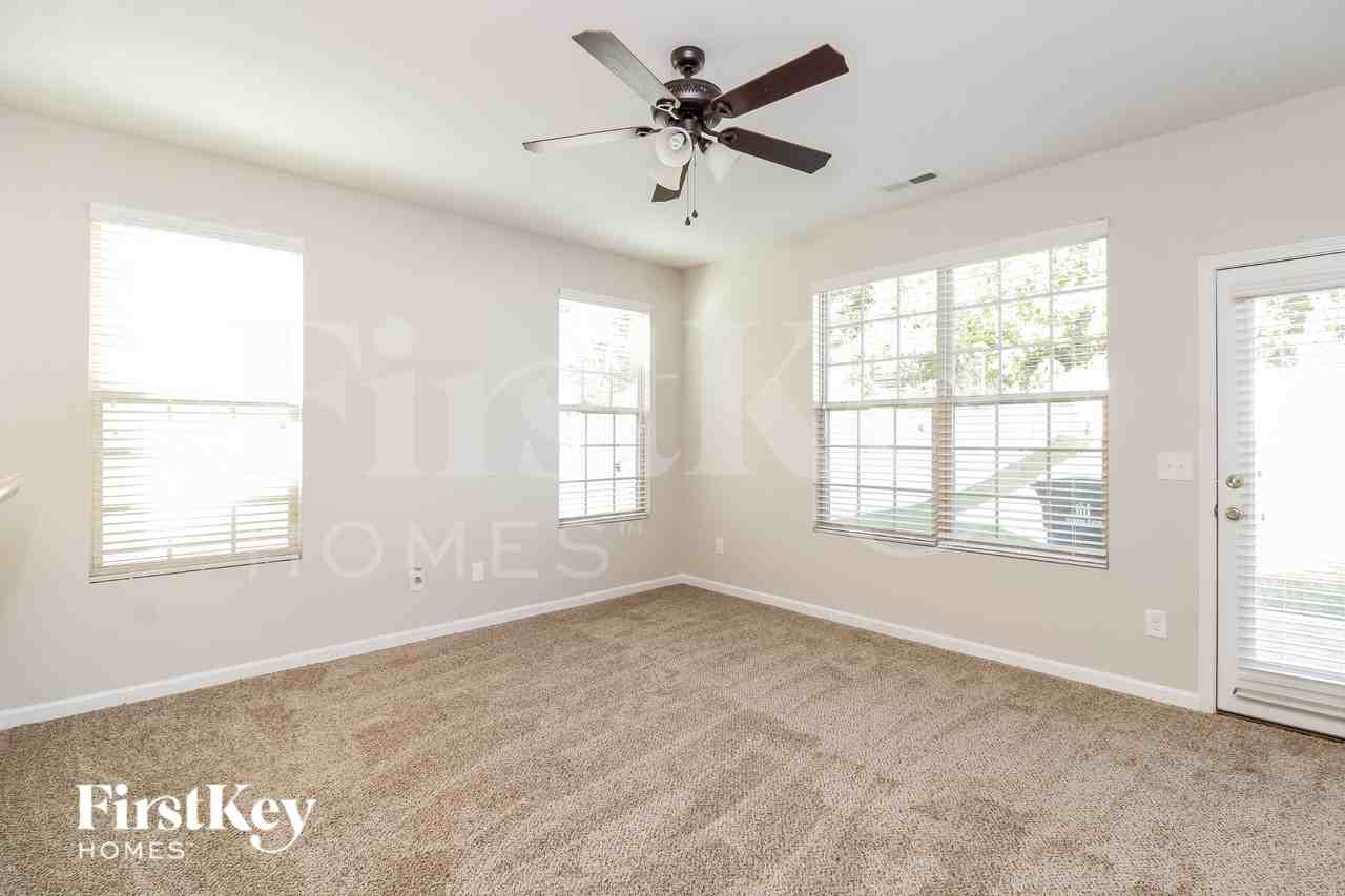 3765 Crestwell Cove Ct - Photo 7 of 15