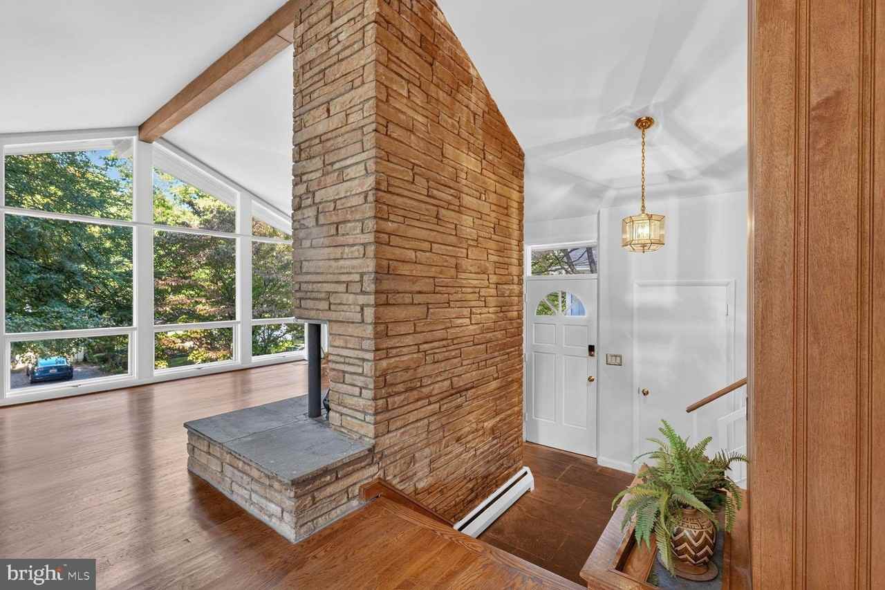 6601 Millwood Rd - Photo 5 of 36