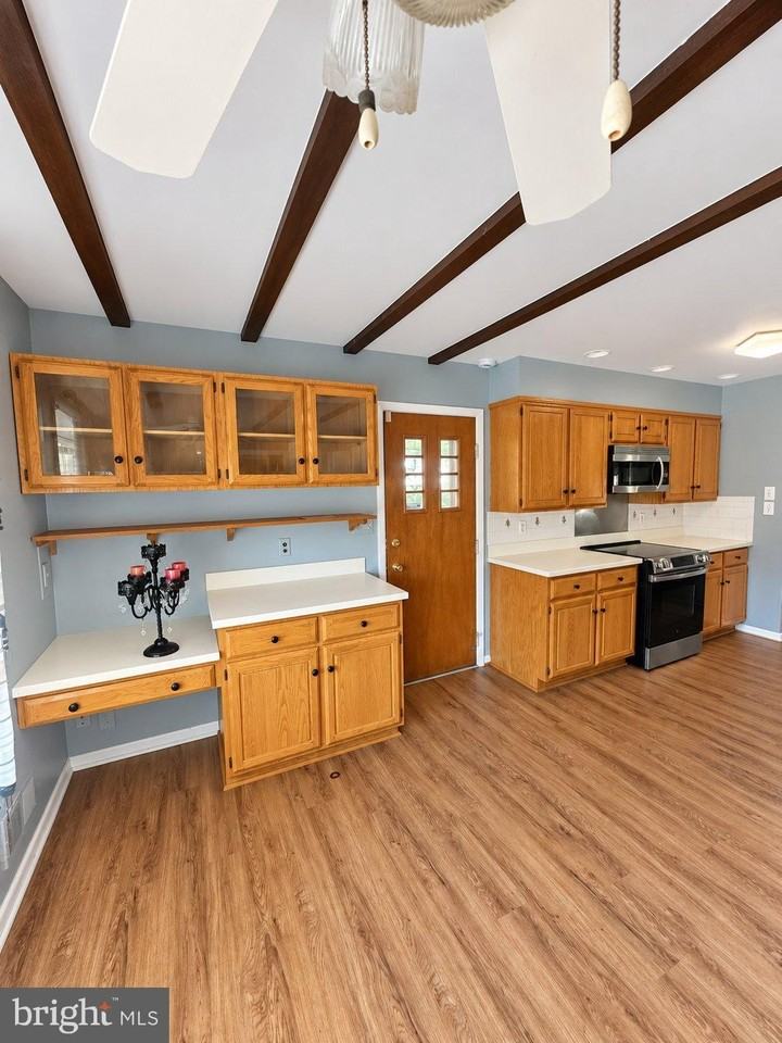 13305 Brackley Rd - Photo 2 of 16