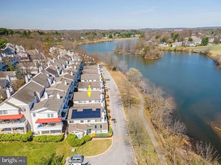 9804 Islandside Dr - Photo 2 of 50