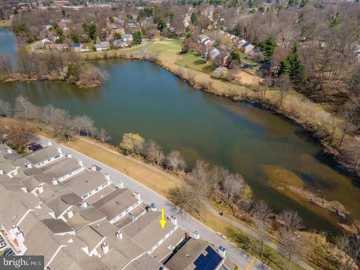 9804 Islandside Dr - Photo 3 of 50