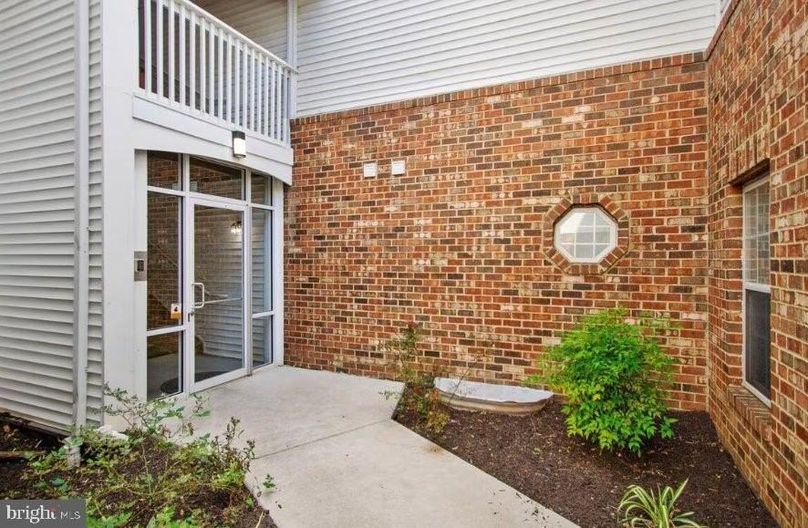 6602 Lake Park Dr #202 - Photo 3 of 22