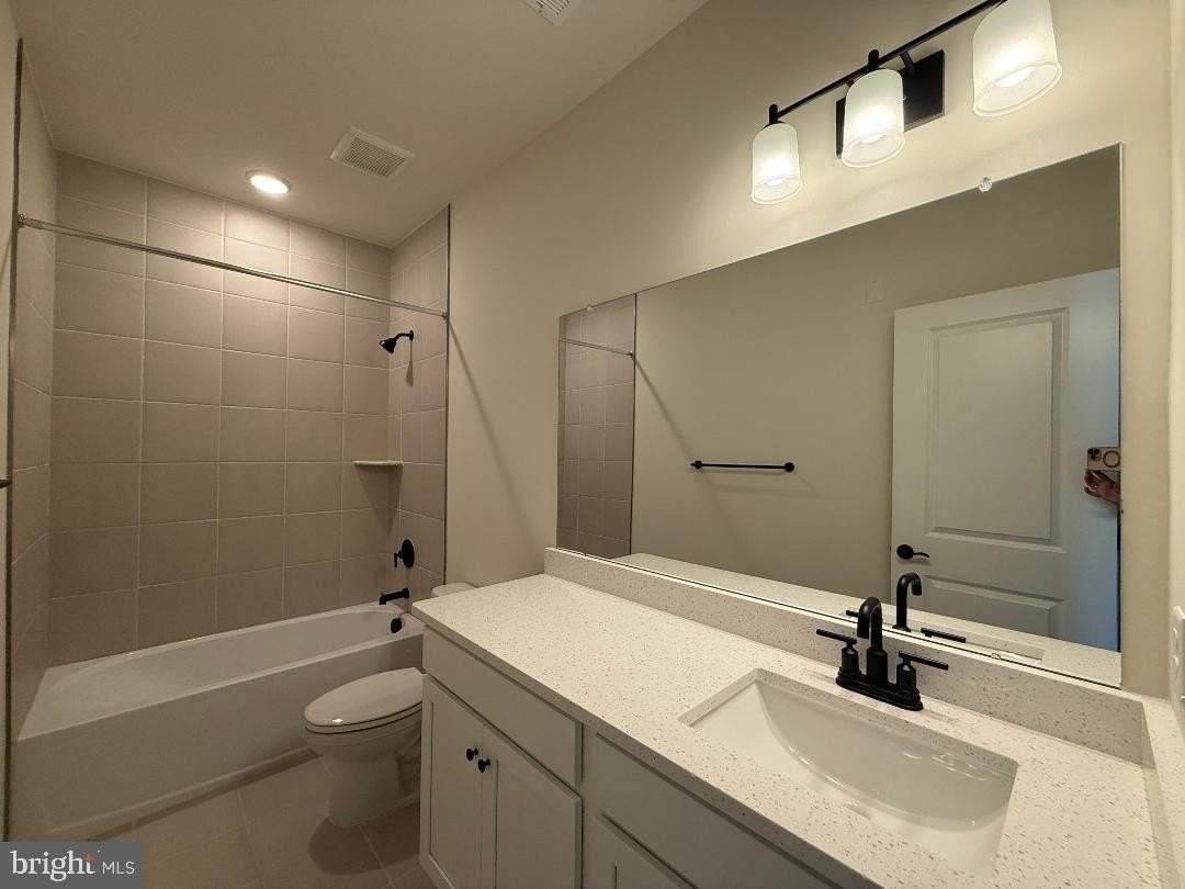 1211 Parker Blvd - Photo 5 of 14