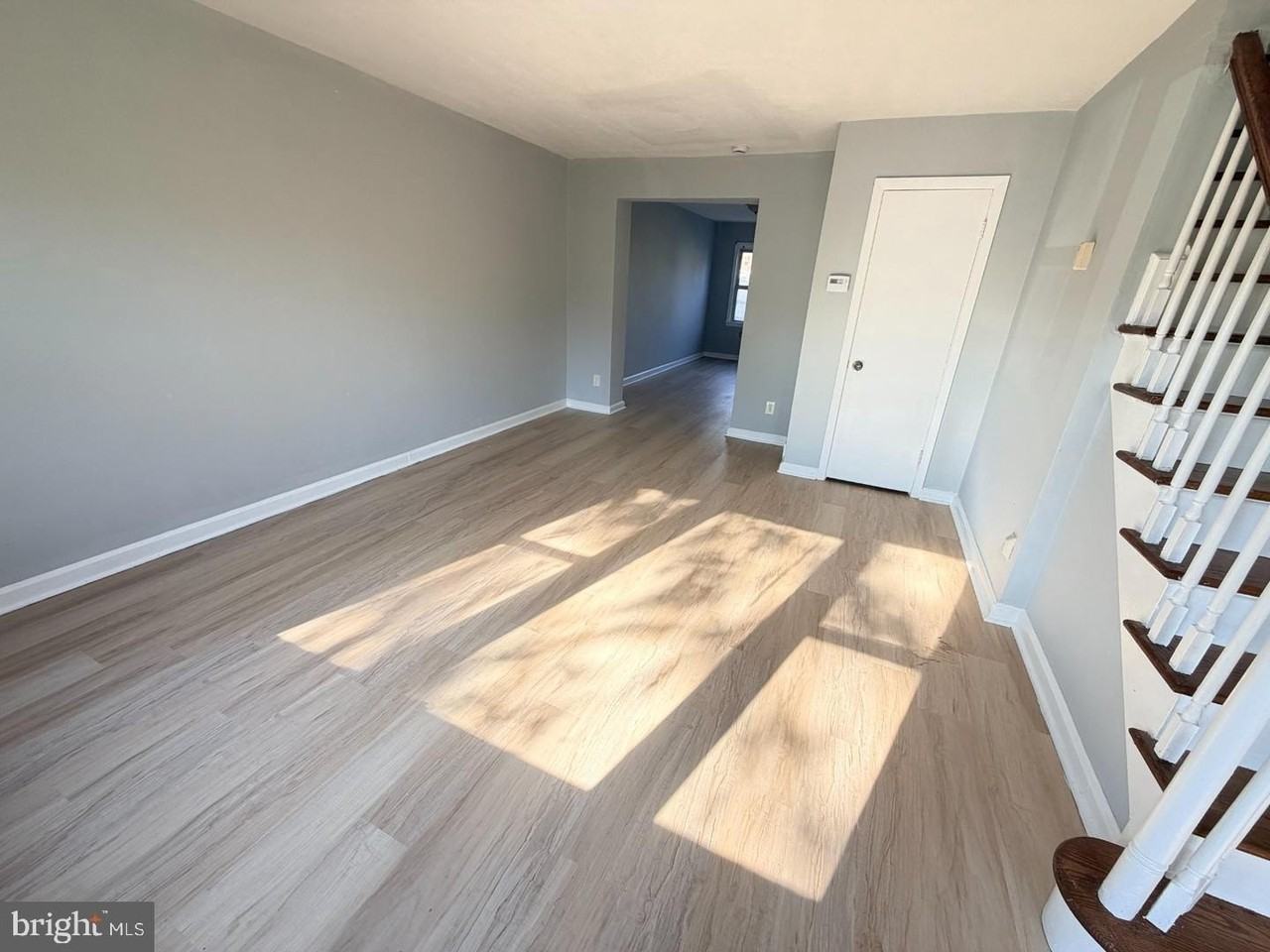 238 S Walter Ave - Photo 2 of 11