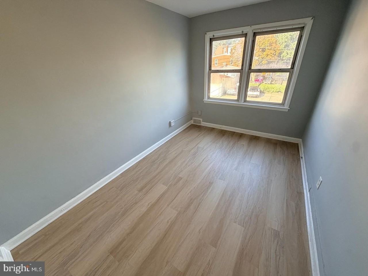 238 S Walter Ave - Photo 7 of 11