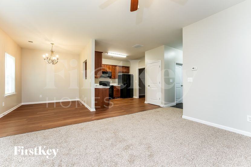 496 Grenier Ter - Photo 3 of 16