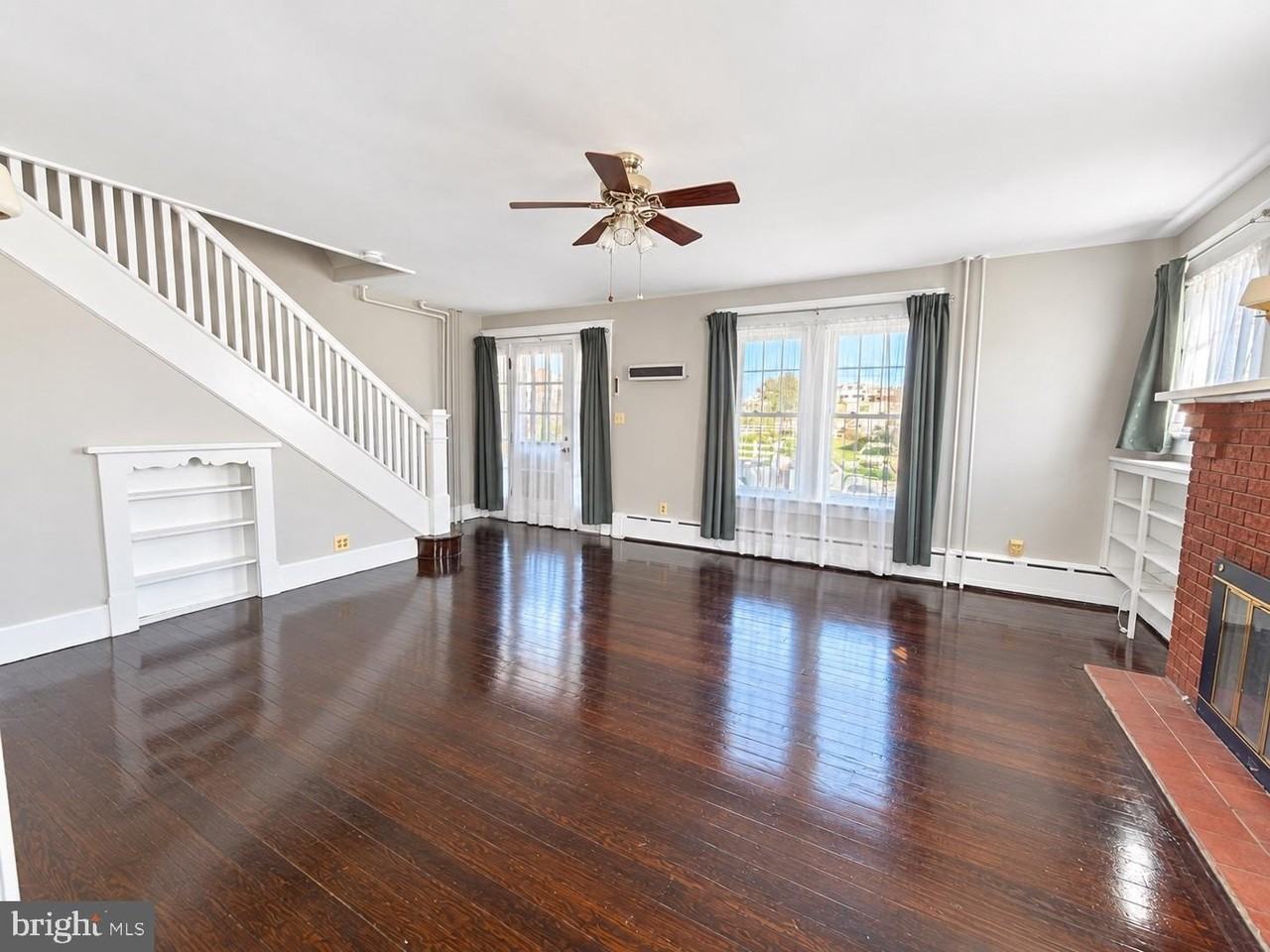 97 S Main St - Photo 3 of 16