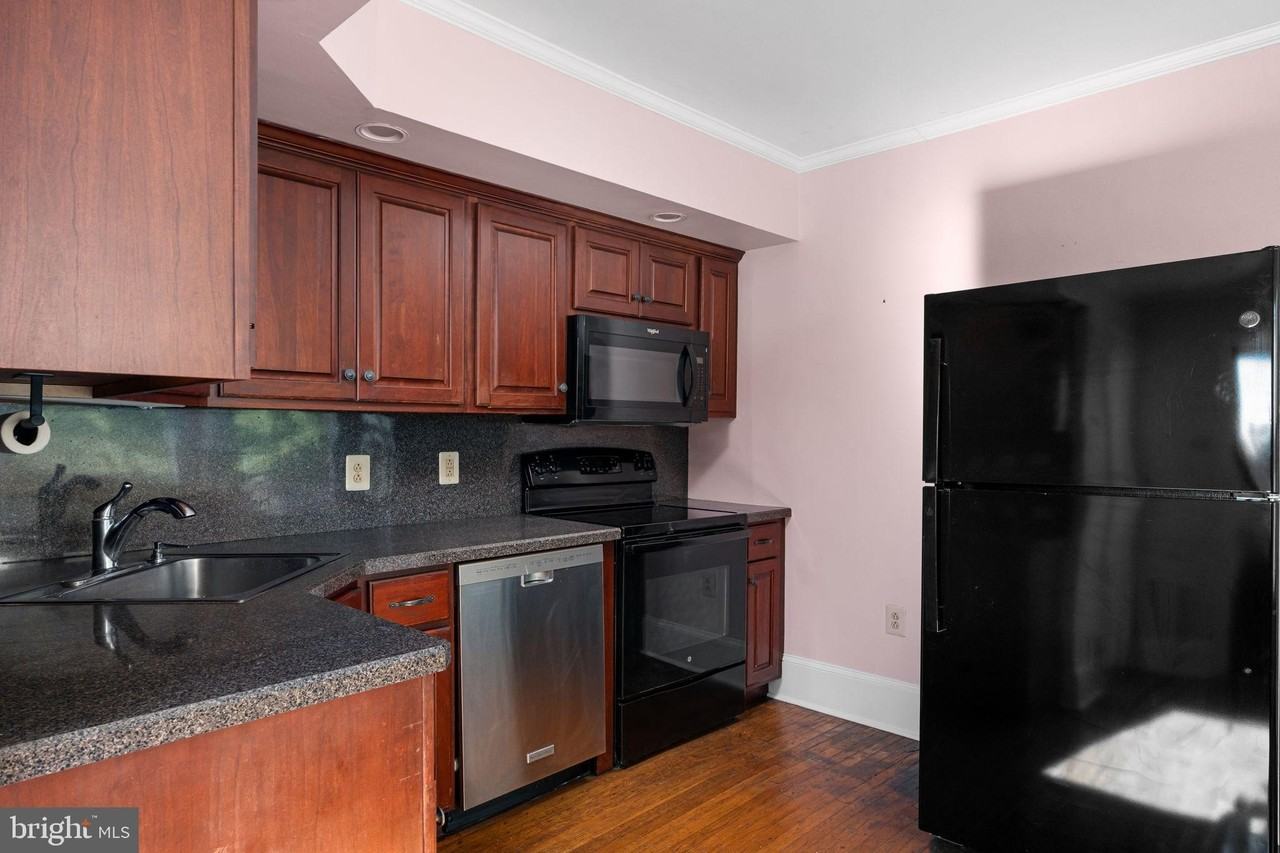 54 W State St #2 - Photo 2 of 19
