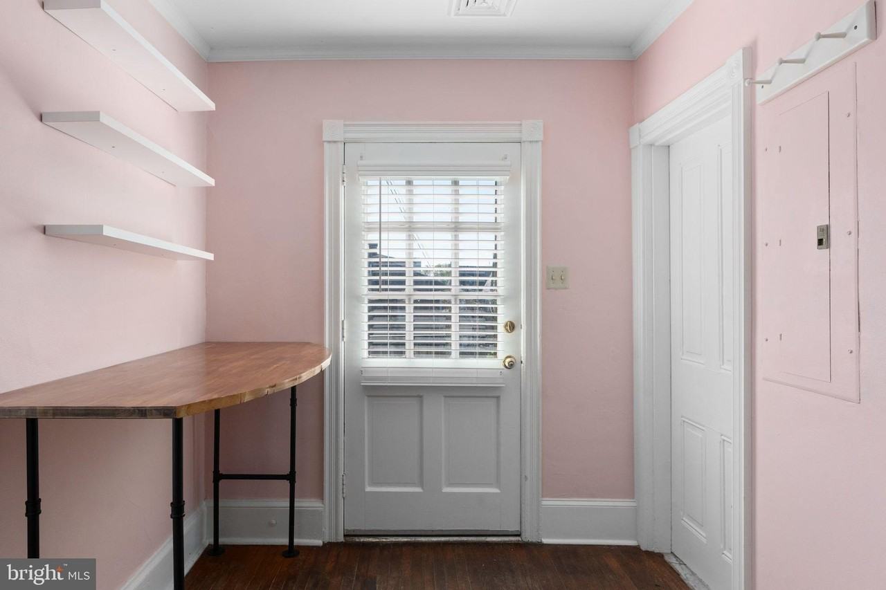 54 W State St #2 - Photo 4 of 19