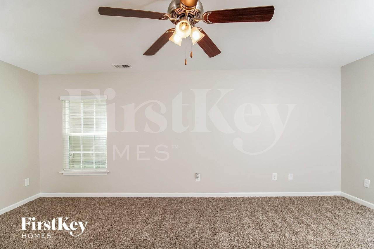 6711 Olivia Way - Photo 5 of 15