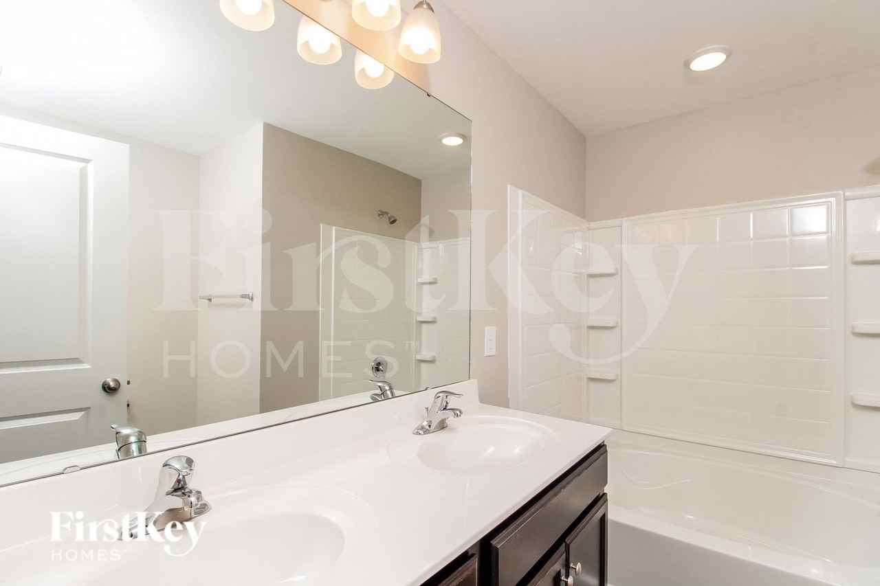 6711 Olivia Way - Photo 6 of 15
