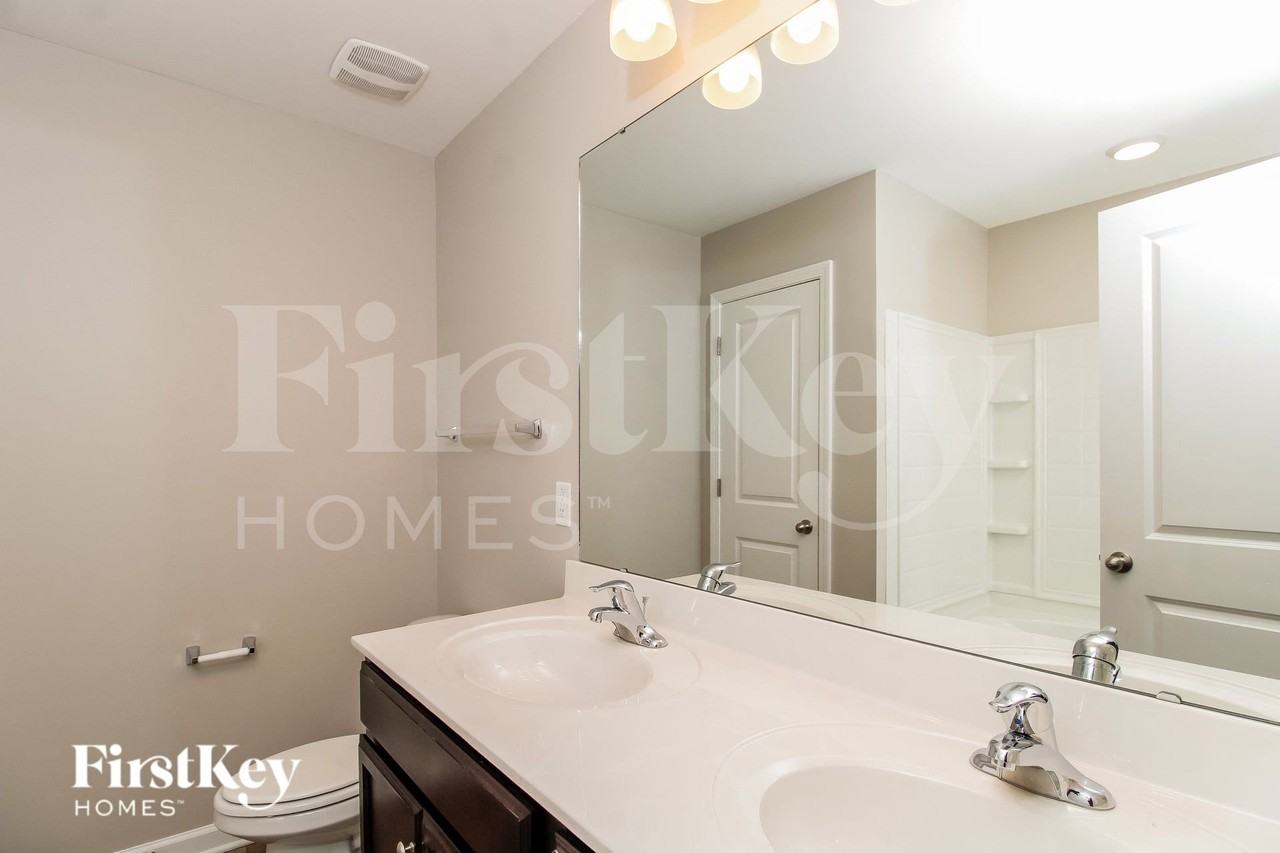6711 Olivia Way - Photo 7 of 15
