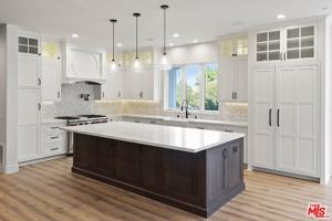 featured image of 3373 Coldwater Canyon Ave