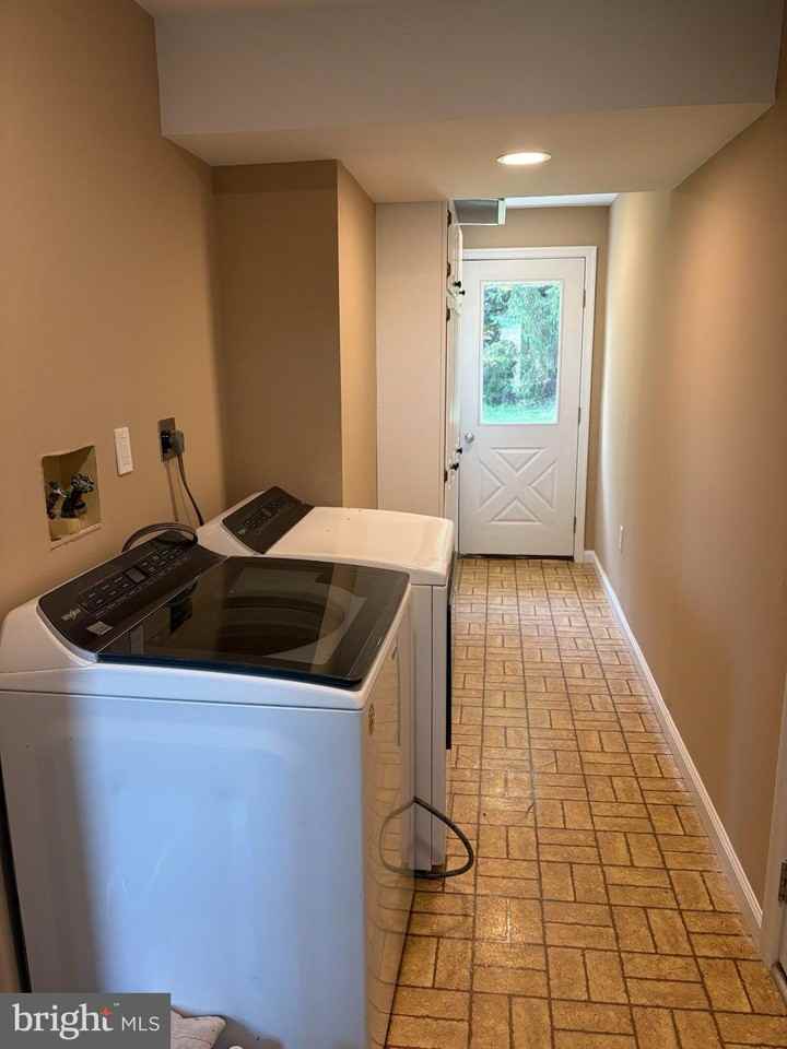 1204 N Bailey Rd - Photo 6 of 20