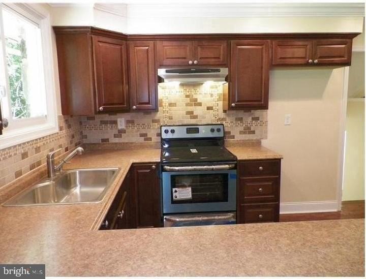 193 Paoli Pike - Photo 4 of 25
