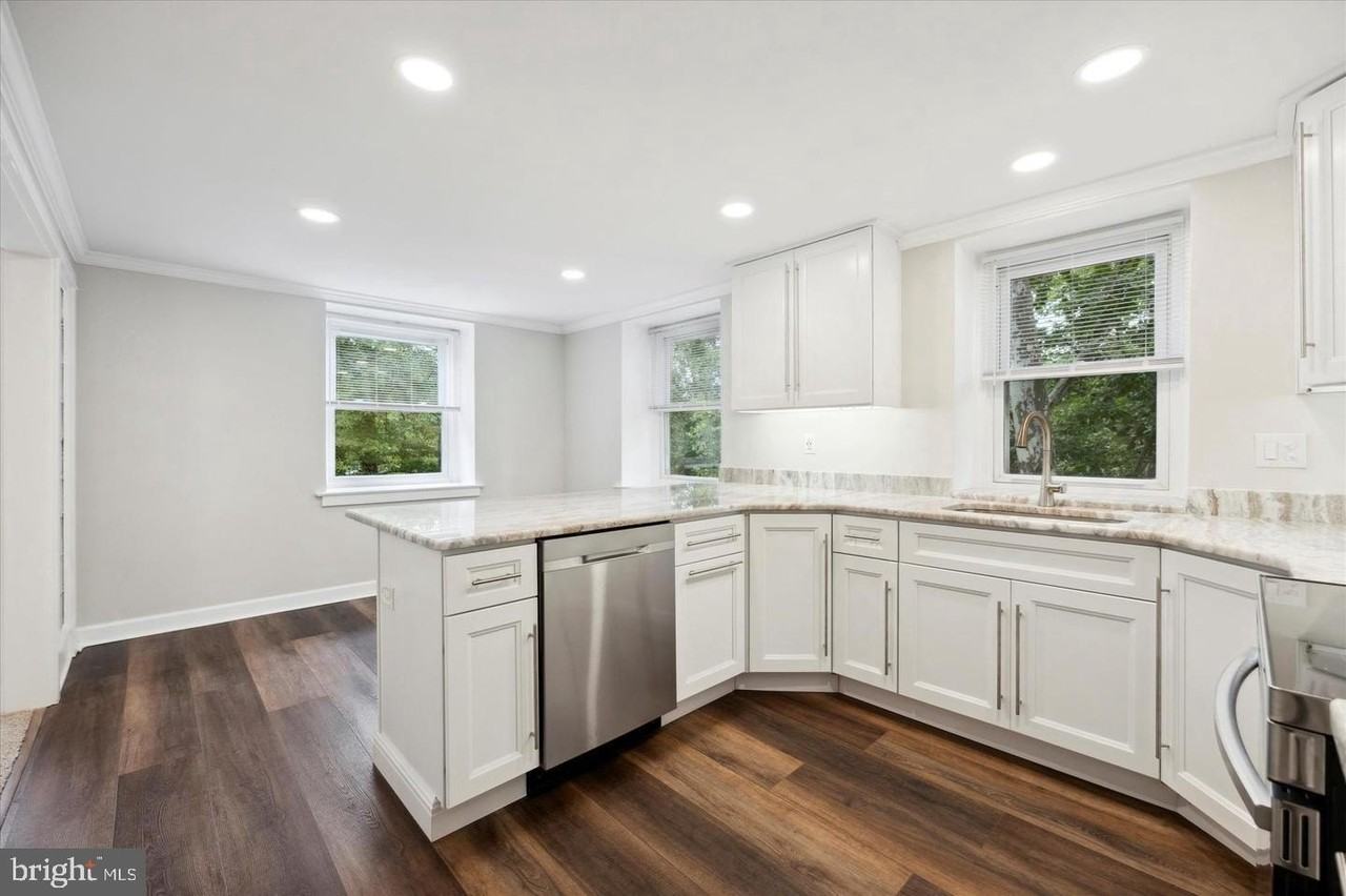 3 S Brandywine Ave #2ndFLUNIT4 - Photo 5 of 33