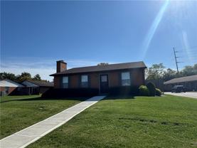 786 Royal Ridge Dr ##B - Photo 1 of 1