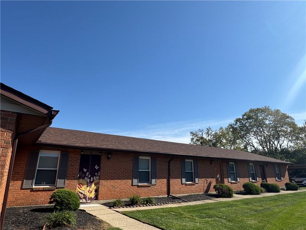 786 Royal Ridge Dr ##B - Photo 2 of 4