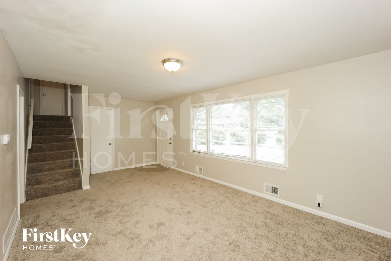 2734 Ocean Valley Dr - Photo 3 of 15