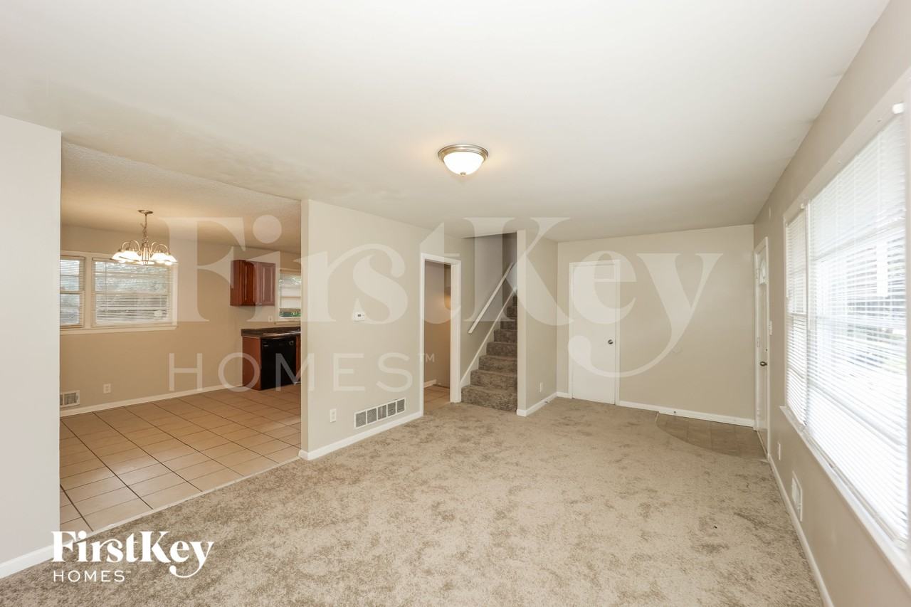 2734 Ocean Valley Dr - Photo 4 of 15