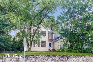 featured image of 3001 Kings Pond Rd