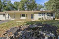 98 Woodcock Ave - Photo 1 of 1