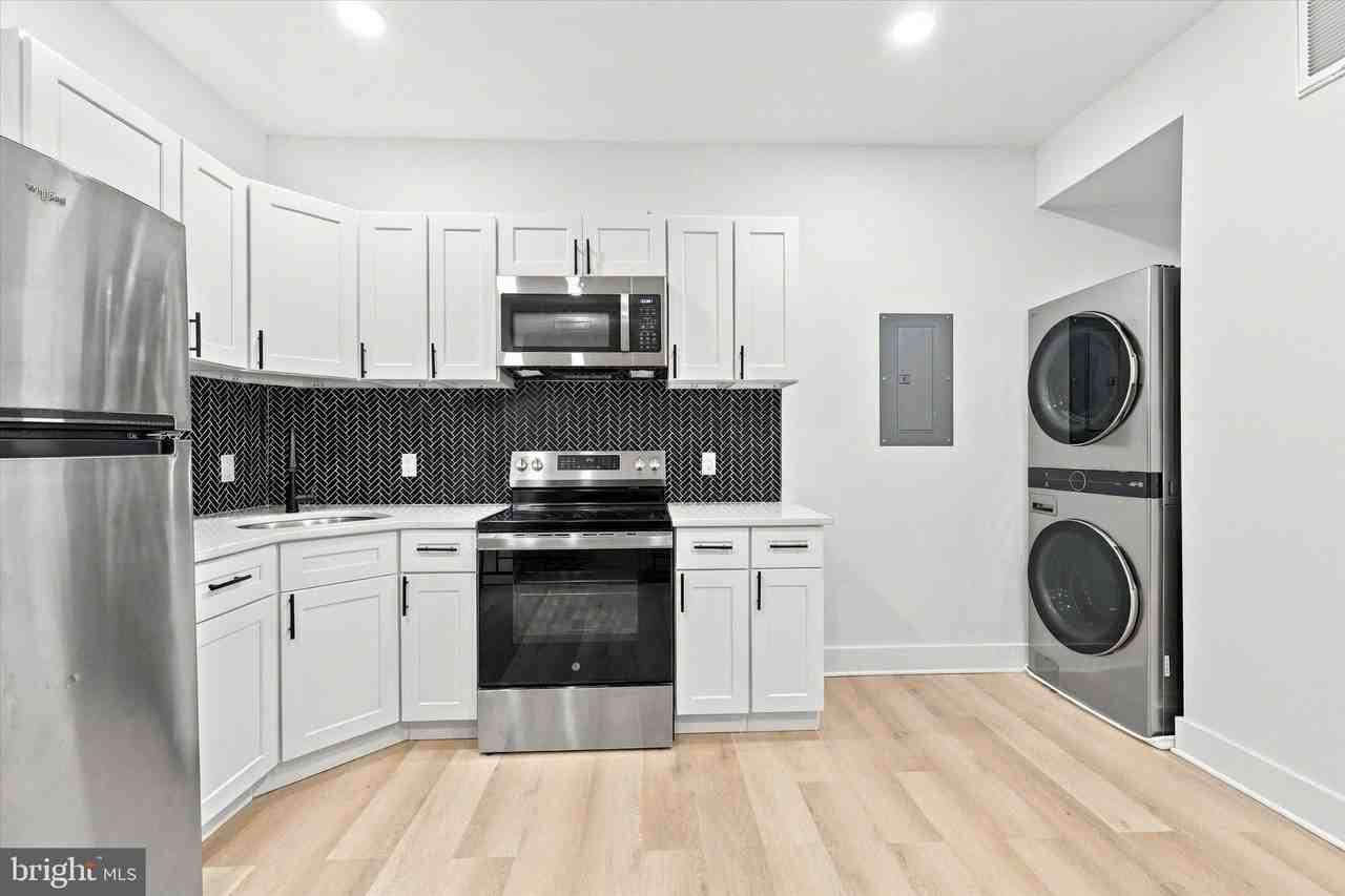 5912 Locust St #B - Photo 5 of 19