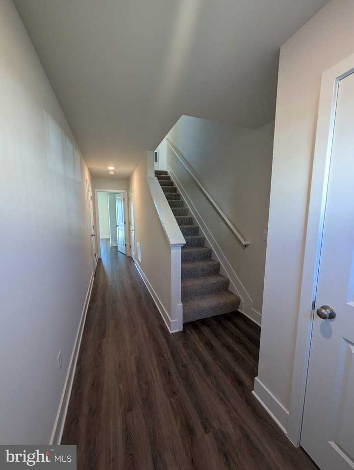 180 Sioux Loop - Photo 2 of 24
