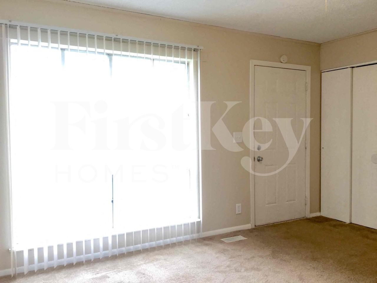 8518 Meadowlark Dr - Photo 6 of 11