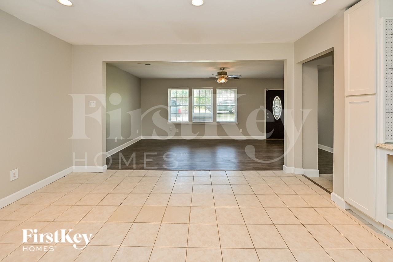 806 Rosewick St - Photo 4 of 16