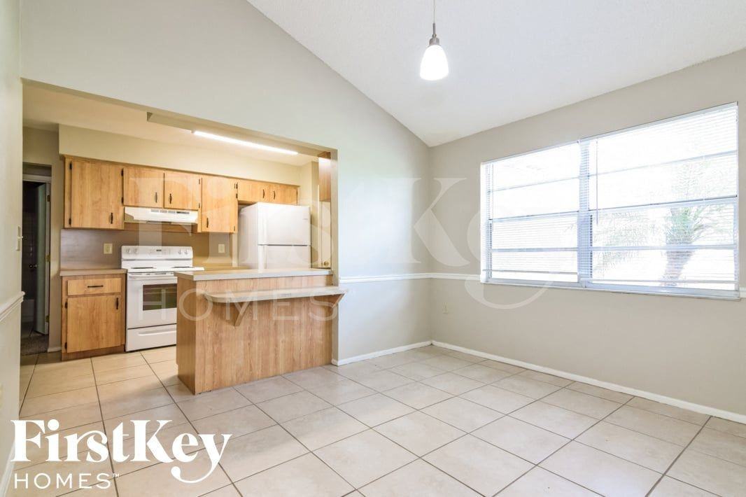 7538 Highland Grove Dr - Photo 5 of 15