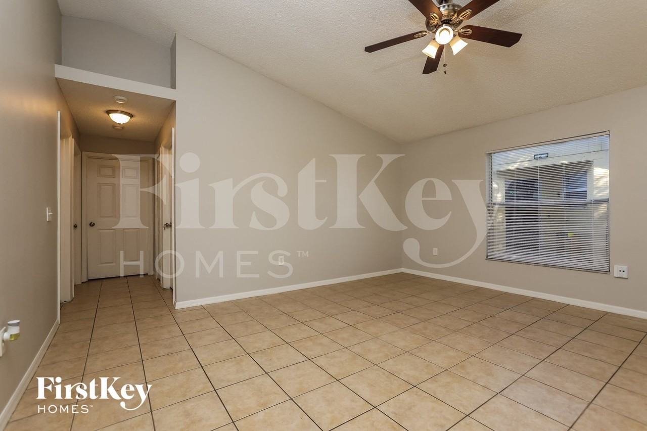 7420 Little Pond Ct - Photo 3 of 15