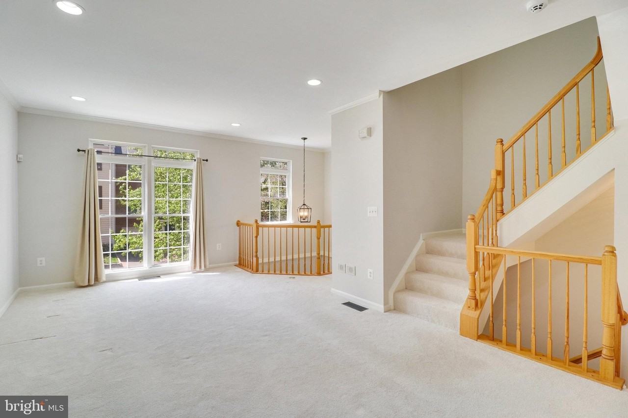 4037 Fairfax Center Hunt Trl - Photo 5 of 50