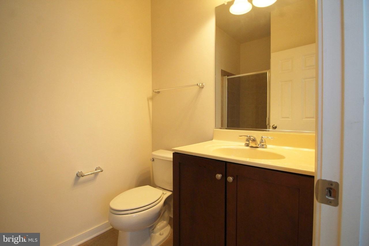 5800 Foley St - Photo 5 of 27