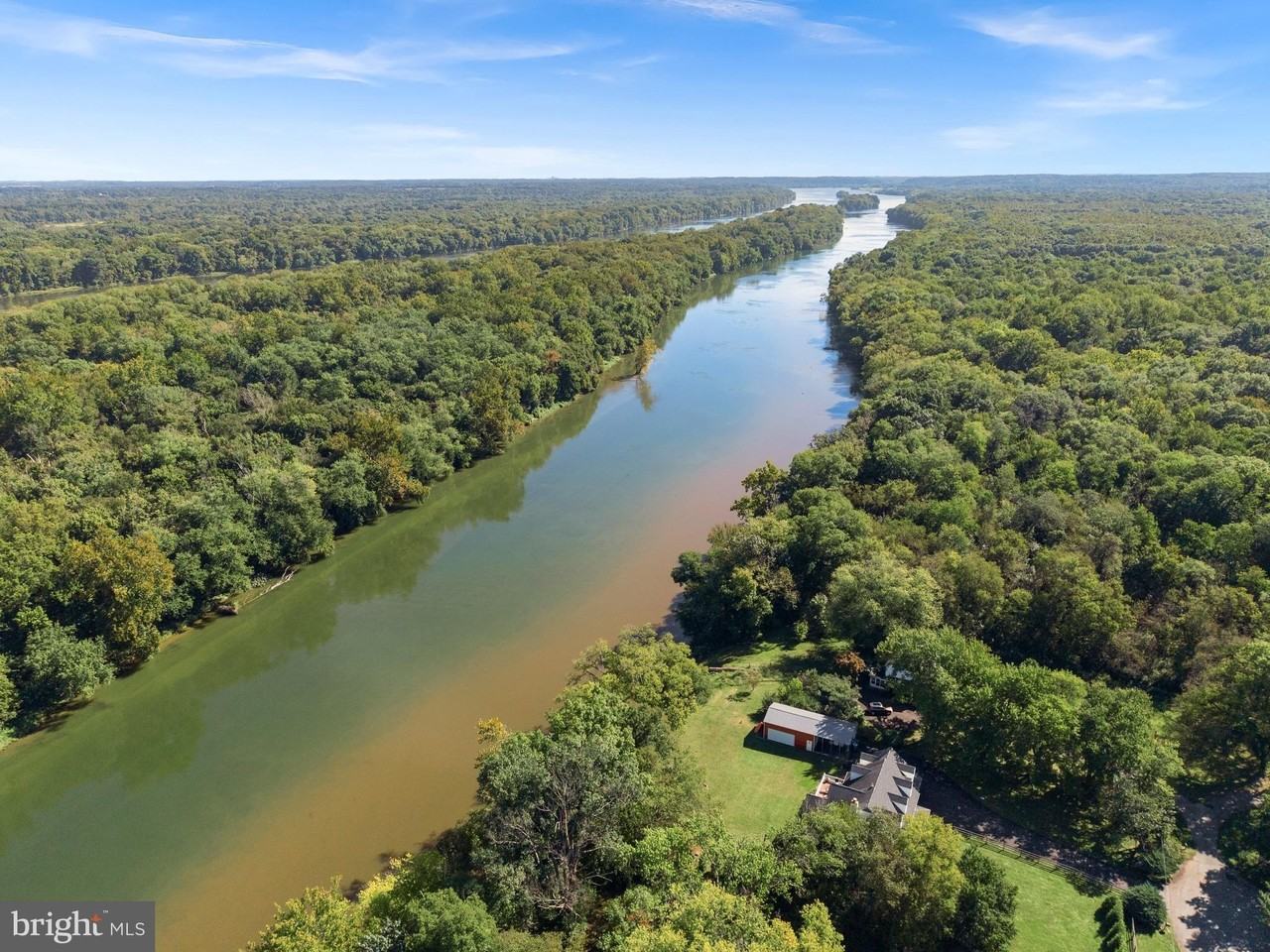 19091 Youngs Cliff Rd - Photo 2 of 50